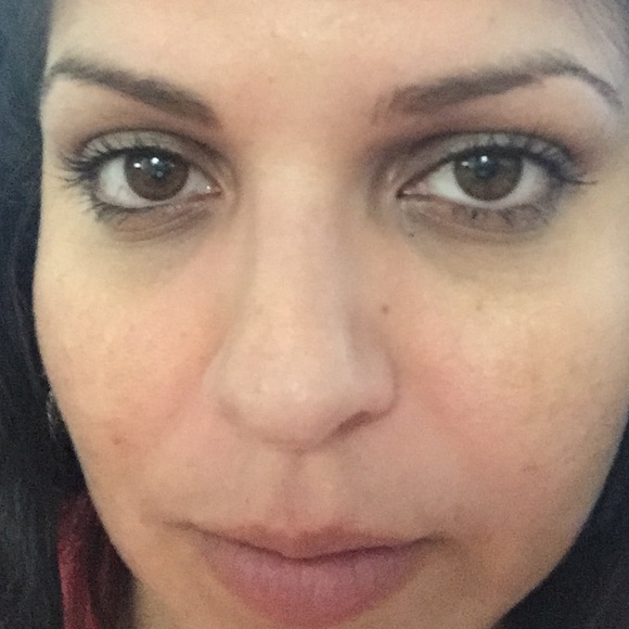 Profile Picture of Veronica Torralba (@verotorralba) on Poshmark