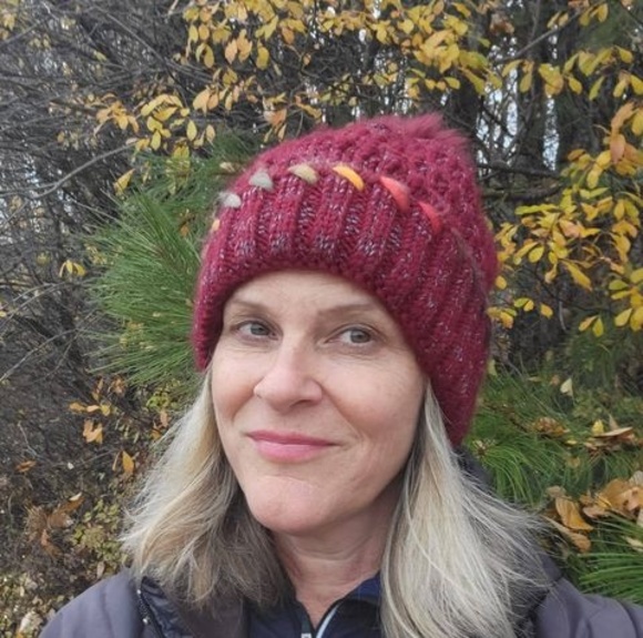 Profile Picture of Katie Buhler bright ribary (@brightkatie) on Poshmark