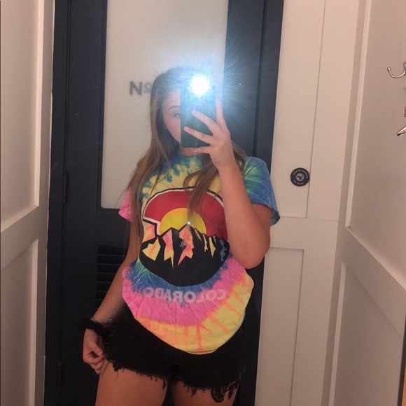 Profile Picture of Daveigh Allabaugh (@daveighka) on Poshmark