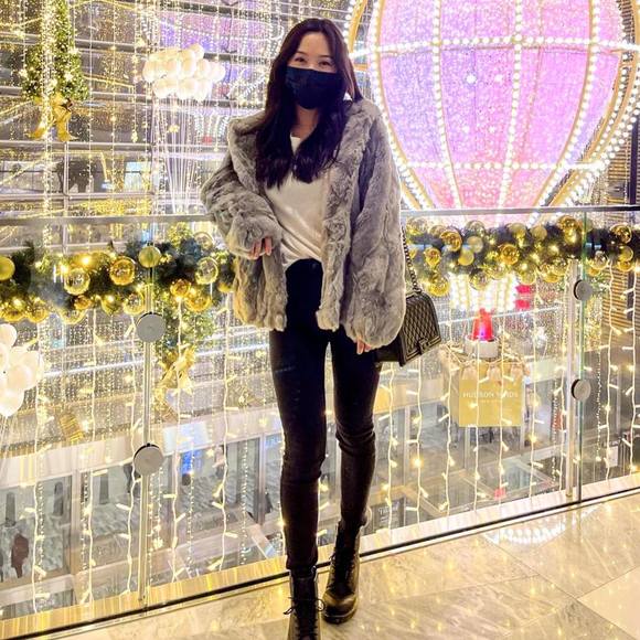 Profile Picture of Grace Peng (@gracepeng) on Poshmark