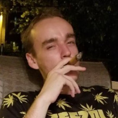 Profile Picture of Forrest Whaley 🎄🐳 (@forrestfire101) on Twitter