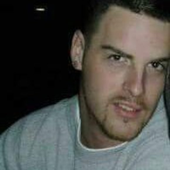 Profile Picture of Derek Havard (@derekhavard334) on Poshmark