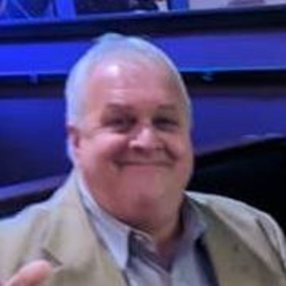 Profile Picture of Kenneth Burgess (@kennethburgess) on Poshmark