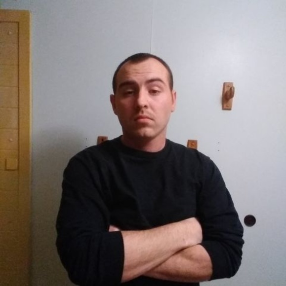 Profile Picture of Richard Mcguire (@newmcguire25) on Poshmark