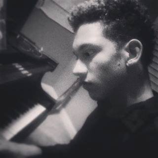 Profile Picture of Miles A Nicholson (@violinoverlord) on Twitter