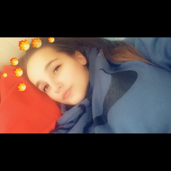 Profile Picture of Erika Black (@erikablack1208) on Poshmark