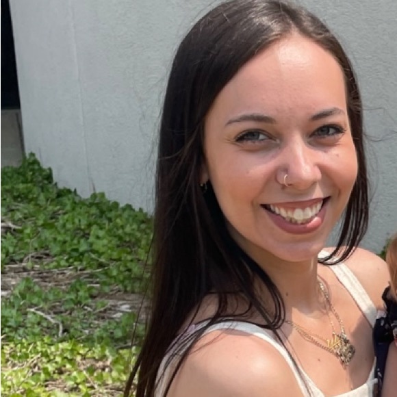 Emily Badagliacca - Poshmark Profile Picture of Emily Badagliacca (@embad17) on Poshmark