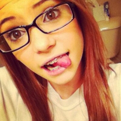 Profile Picture of Ashlee Lee Carson (@BabyGurlAsh19) on Twitter