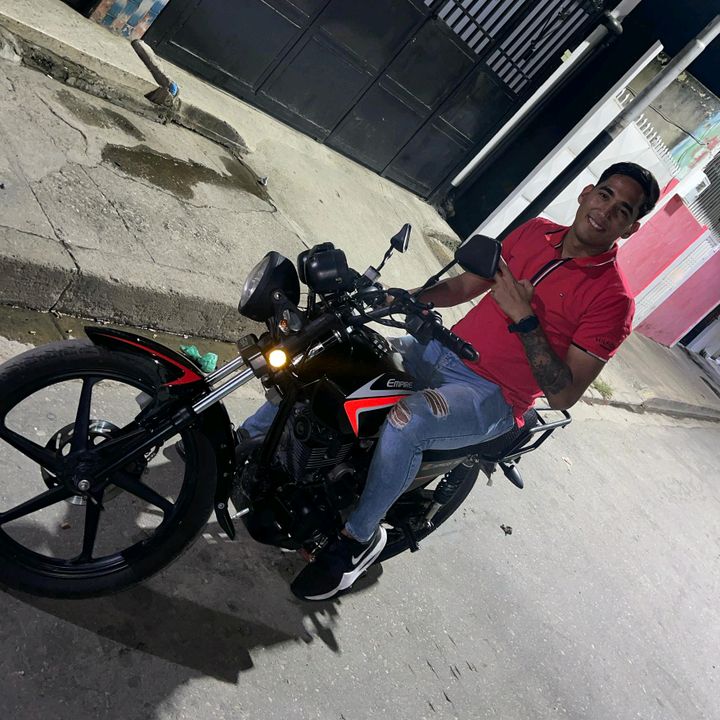 Profile Picture of Aaron RS (@aaronrs45) on Tiktok