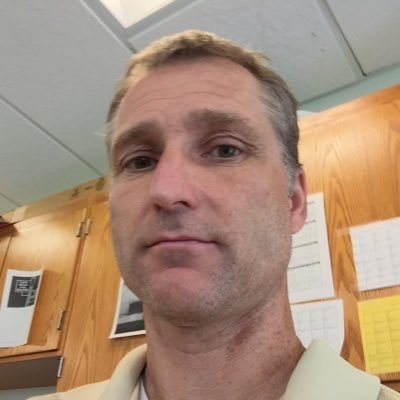 Profile Picture of Steven (@swanzer12) on Twitter