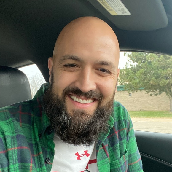 Profile Picture of Eric Rosenow (@eric_rosenow) on Poshmark