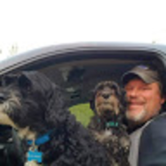 Ralph Brown - Poshmark Profile Picture of Ralph Brown (@rmanjoeycharlie) on Poshmark