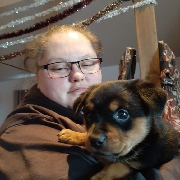 Profile Picture of Amanda Vanier (@amande93) on Poshmark