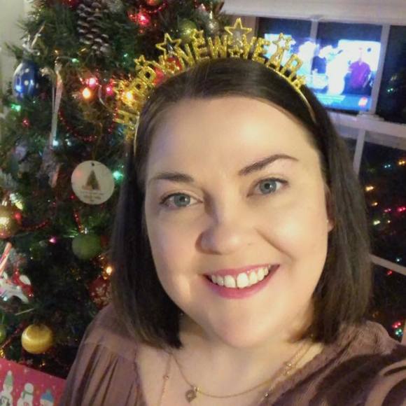 Profile Picture of Danielle Michaelis (@dhmbr4) on Poshmark