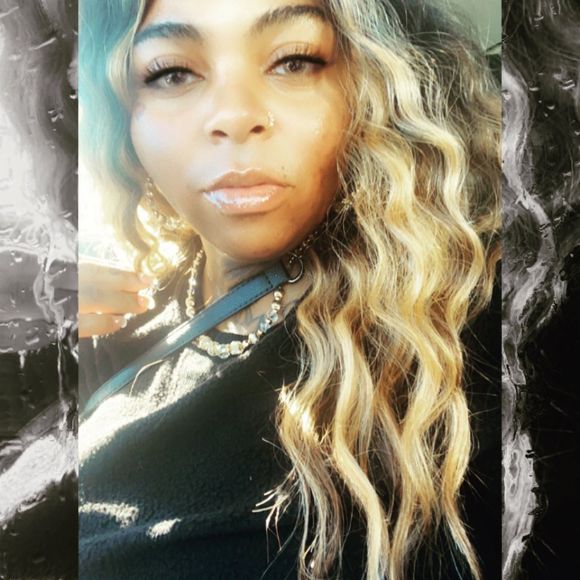 Profile Picture of Shariece Hannah (@mariiesh) on Poshmark