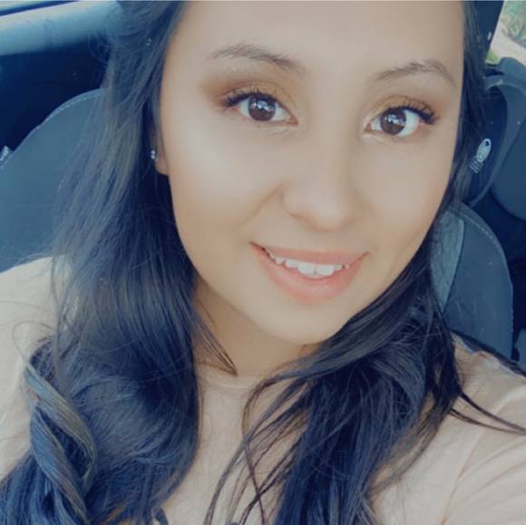 Profile Picture of Vanessa Ballejos (@nessipoo19) on Poshmark