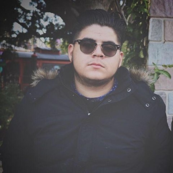 Profile Picture of Isaac Olvera (@olveraisaac77) on Poshmark