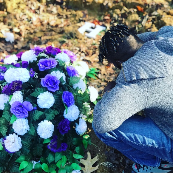 Profile Picture of Kenneth Tyler (@kentyler88) on Poshmark