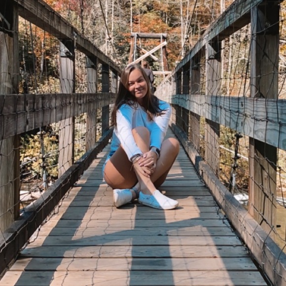 Profile Picture of Kate Chalone (@katechalone) on Poshmark