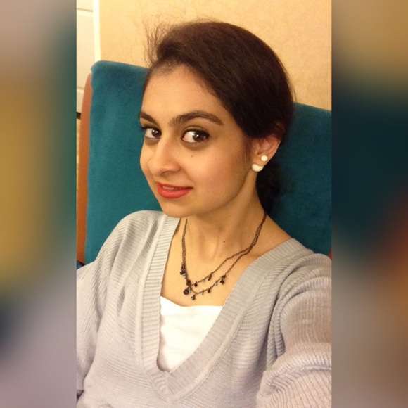 Profile Picture of Hadis Baziyar (@hadis) on Poshmark