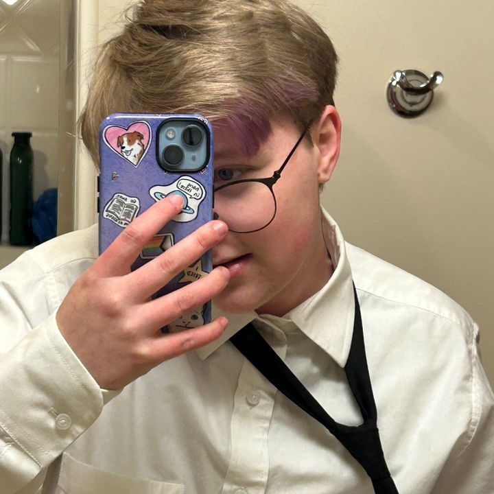 Profile Picture of clay ! (@clay.cant.read) on Tiktok