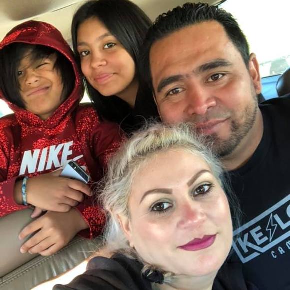 Profile Picture of Douglas Herrera (@cumbolkx) on Poshmark