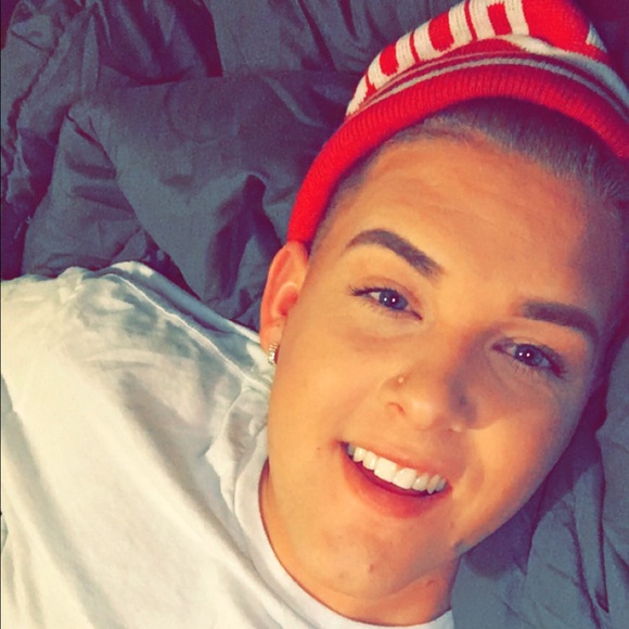 Profile Picture of Shawn Thibodeaux (@shawnt12) on Poshmark