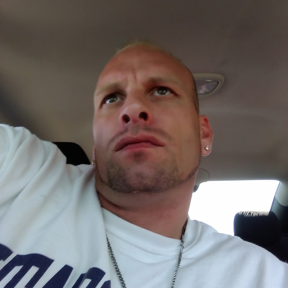 Profile Picture of Brandon Wilks (@brand23) on Poshmark