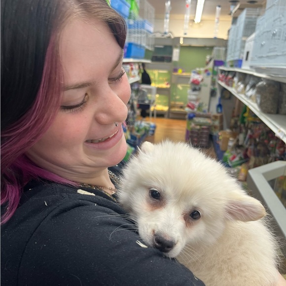 Profile Picture of Gianna Peroni (@astr0gianna) on Poshmark