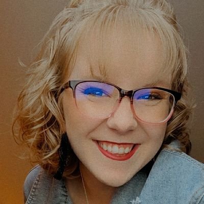 Profile Picture of Reagan Mathews (@ReaganJean00) on Twitter