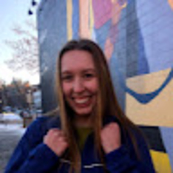 Profile Picture of Kate Checknita (@katechecknita) on Poshmark