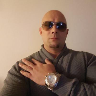 Profile Picture of Mikki Jones (@mikki224465) on Twitter