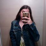 Profile Picture of Close friends only! (@krystallenia.priv) on Instagram