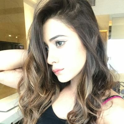 Profile Picture of Riya Mishra (@RiyaMis74) on Twitter