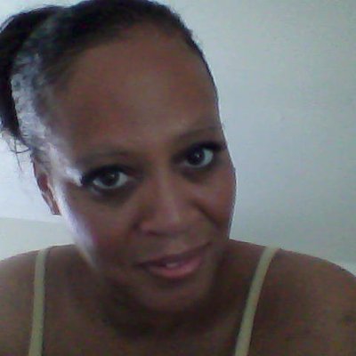 Profile Picture of Charlene Barron (@charlenebarro13) on Twitter