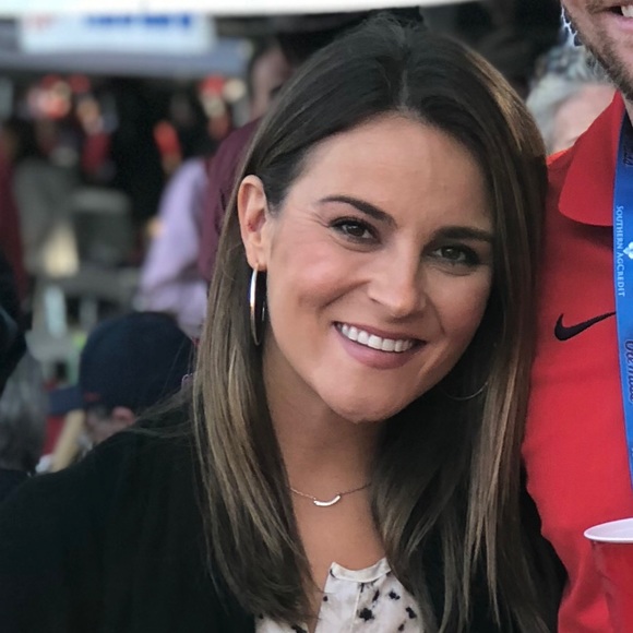 Profile Picture of Rachael Keyes (@rdkeyes4) on Poshmark