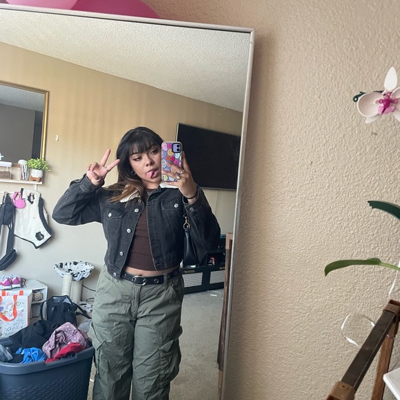 Profile Picture of Bells Sumano (@sumano_i) on Poshmark