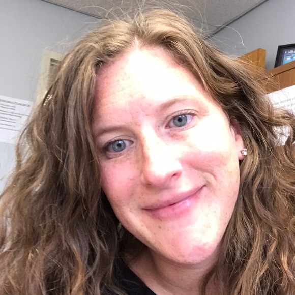 Profile Picture of Corinne Briscoe (@corinnebriscoe) on Poshmark