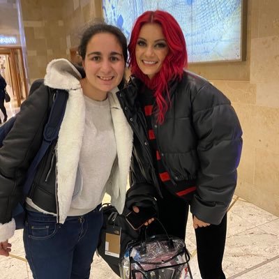 Profile Picture of Laura Bugelli 9 Days Till I See JOE And DIANNE ❤️ (@laurabugelli) on Twitter