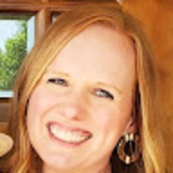 Profile Picture of Crystal Gorishek (@crystalgorishek) on Poshmark