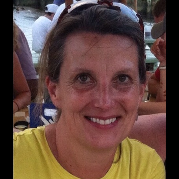 Profile Picture of Ann Mclaughlin (@anncorey) on Poshmark