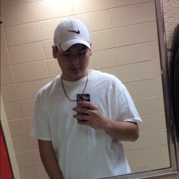 Profile Picture of Albert Uribe (@lilbert420) on Poshmark