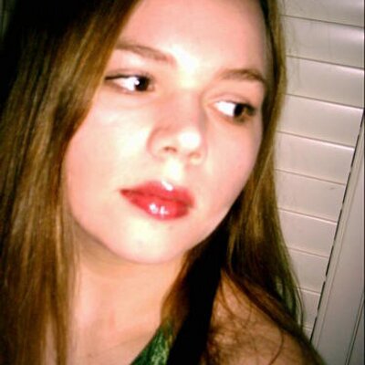 Profile Picture of Jessica Parish (@JessBee83) on Twitter