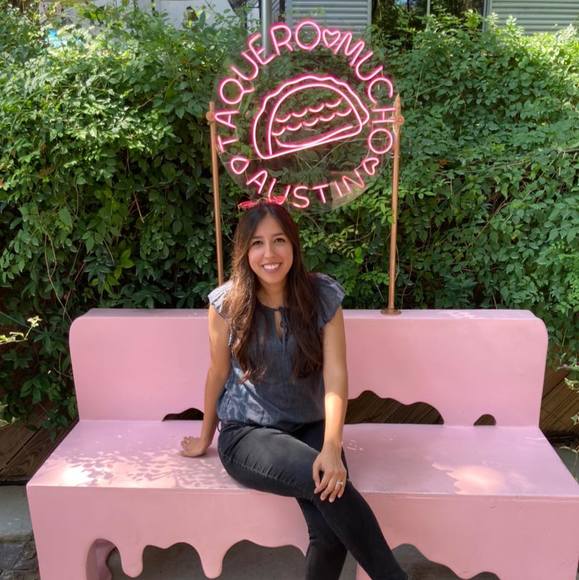 Profile Picture of Brittney Ramirez (@brittsuniverse) on Poshmark