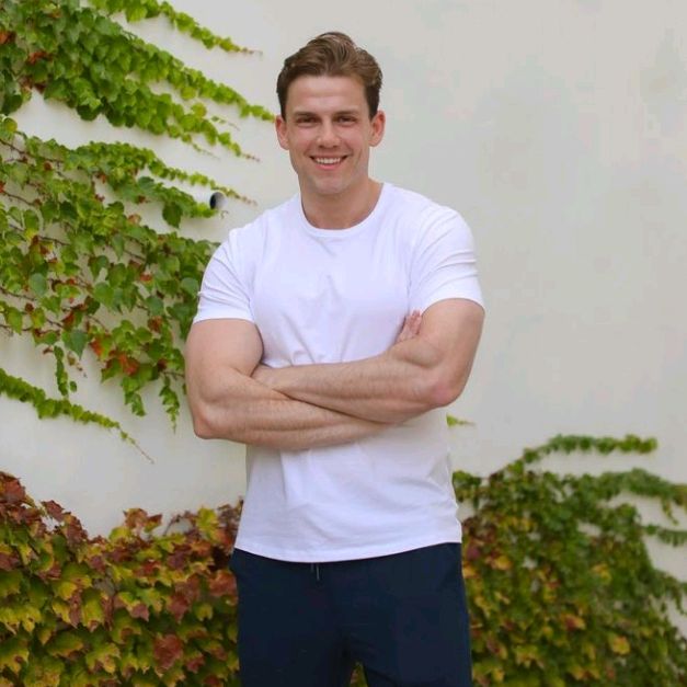 Profile Picture of Robert (@robertlan1) on Tiktok