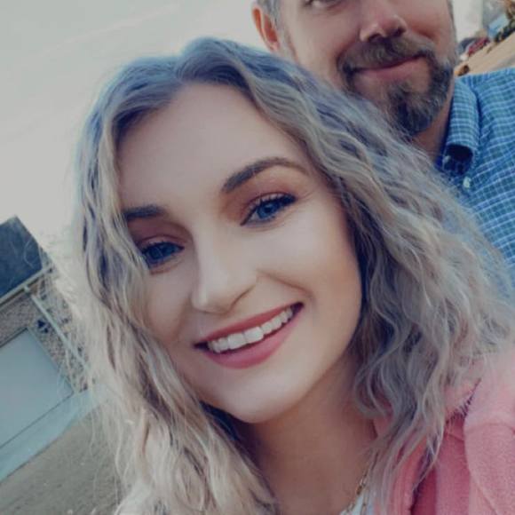 Profile Picture of Keely Allen (@kallen003) on Poshmark