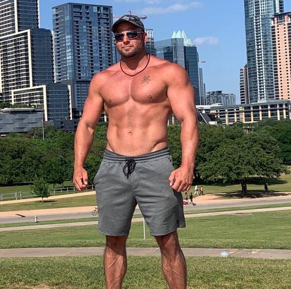 Profile Picture of Daniel Steele (@danielsteele158) on Poshmark