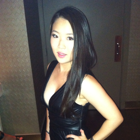 Profile Picture of Joan Kim (@2bglam) on Poshmark