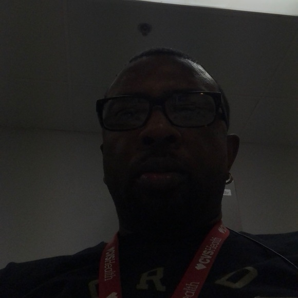 Profile Picture of Cedrick Walker (@silky992) on Poshmark