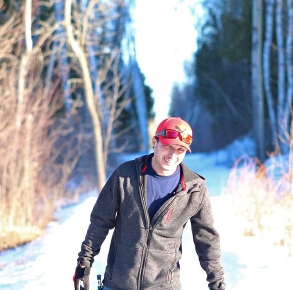 Profile Picture of Raymond Cote (@razor_1979) on Poshmark